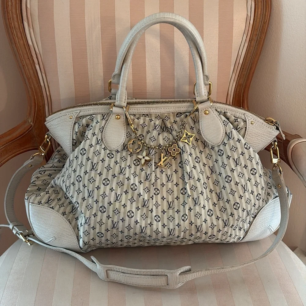 Louis Vuitton magnificent 100%